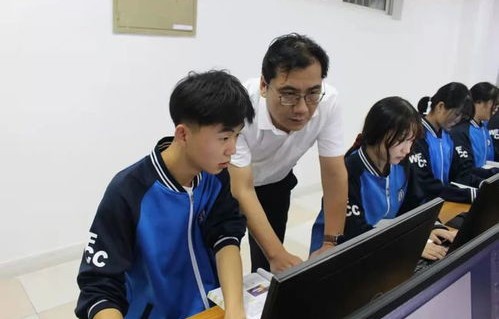 中职教师电子商务专业