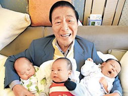 48岁妻子产子，丈夫感叹，孙子比儿子大3岁，引发社会热议